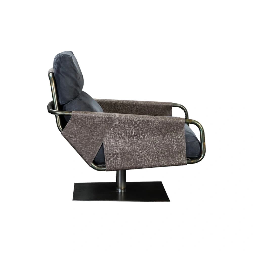 Henge Voyage Armchair